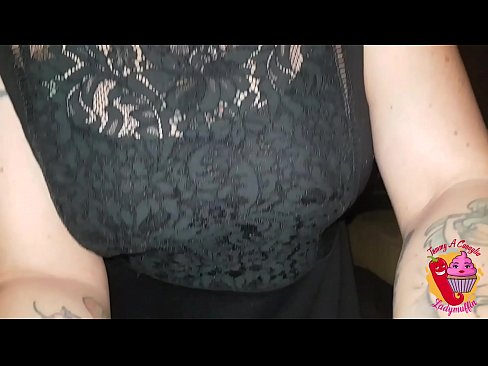 ❤️ Tugann leasdeirfiúr Slutty buille-phost dó agus Spáinnis Porn linn